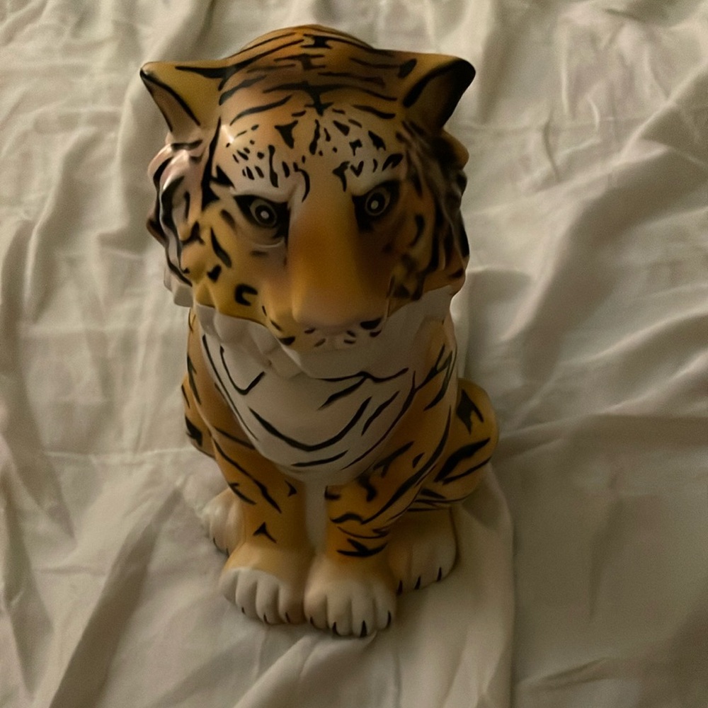 Majestic Plastic Tiger